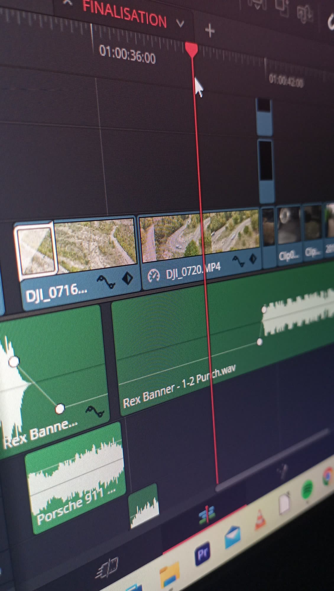 Montage d'une vidéo avec des images de drone